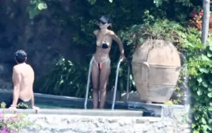 Emily Ratajkowski / emrata nude photo #9095