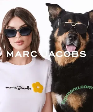 Emily Ratajkowski / emrata nude photo #9238