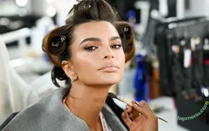 Emily Ratajkowski / emrata nude photo #9249