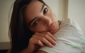 Emily Ratajkowski / emrata nude photo #9354