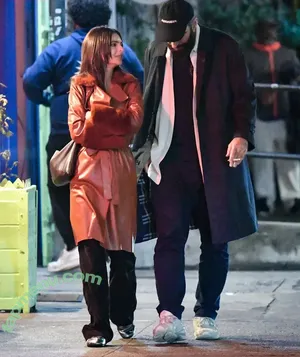 Emily Ratajkowski / emrata nude photo #9449