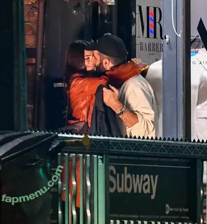 Emily Ratajkowski / emrata nude photo #9461