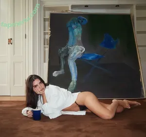 Emily Ratajkowski / Officialemilyratajkowski / emrata nude photo #9703