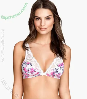 Emily Ratajkowski / Officialemilyratajkowski / emrata nude photo #9708