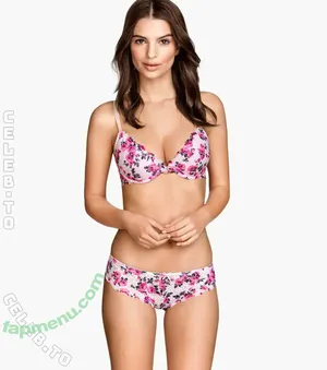 Emily Ratajkowski / Officialemilyratajkowski / emrata nude photo #9709