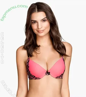 Emily Ratajkowski / Officialemilyratajkowski / emrata nude photo #9716