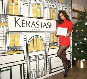 Emily Ratajkowski / Officialemilyratajkowski / emrata nude photo #9753