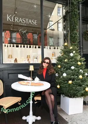 Emily Ratajkowski / Officialemilyratajkowski / emrata nude photo #9754