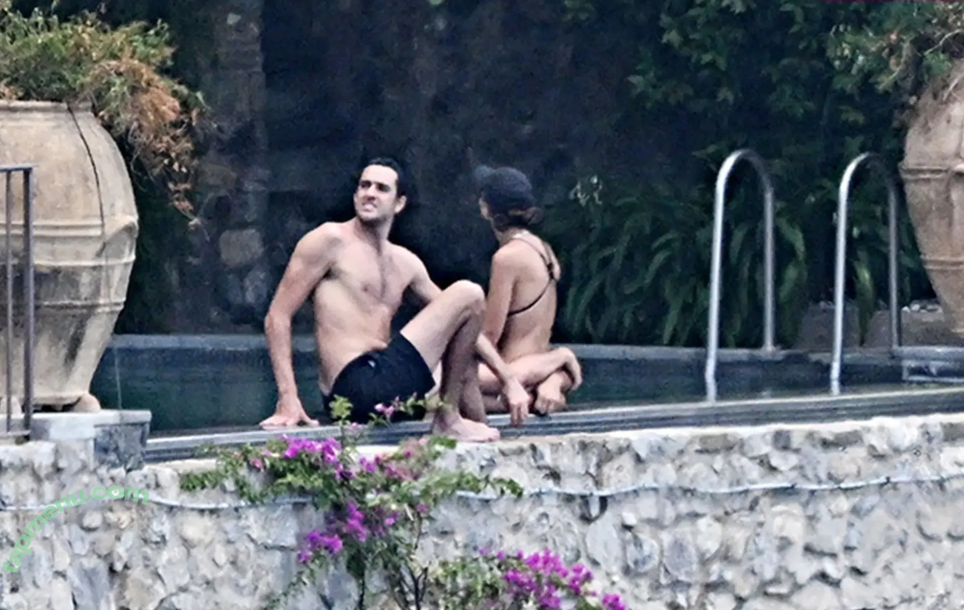 Emily Ratajkowski nude photo #9085 (emrata)