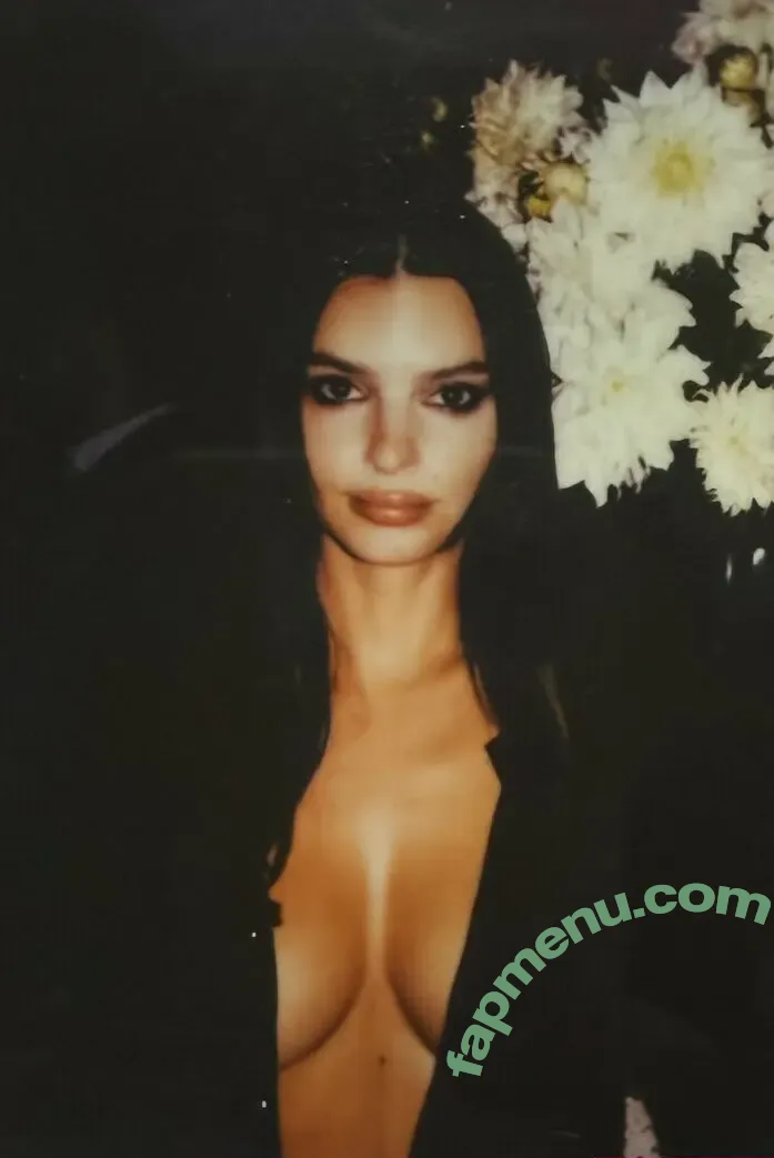 Emily Ratajkowski nude photo #9139 (emrata)