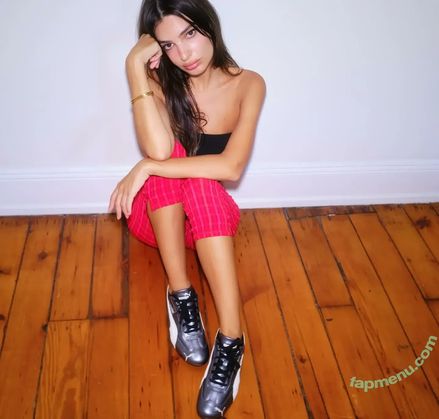 Emily Ratajkowski nude photo #9180 (emrata)