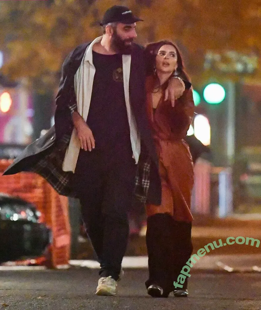 Emily Ratajkowski nude photo #9442 (emrata)