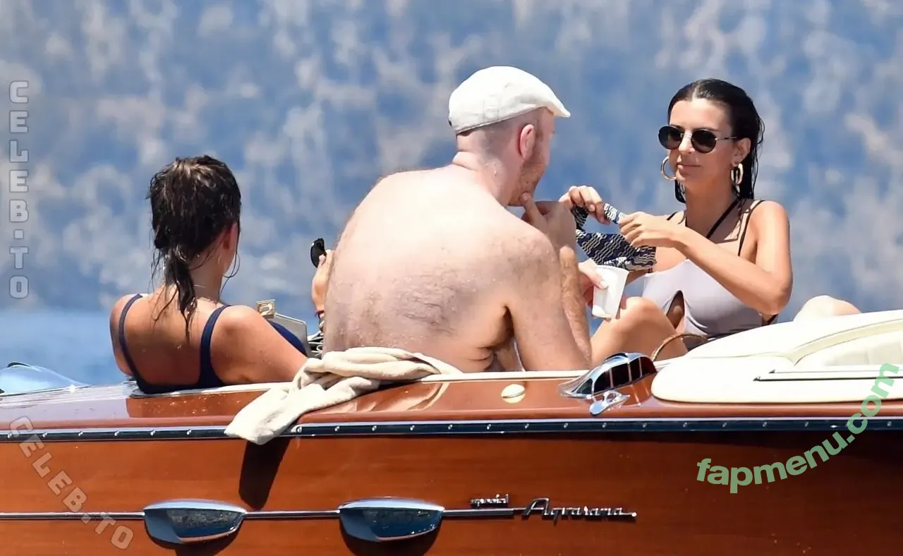 Emily Ratajkowski nude photo #9507 (Officialemilyratajkowski / emrata)