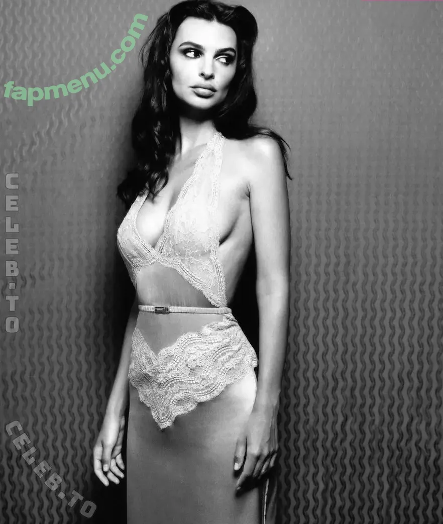 Emily Ratajkowski nude photo #9530 (Officialemilyratajkowski / emrata)