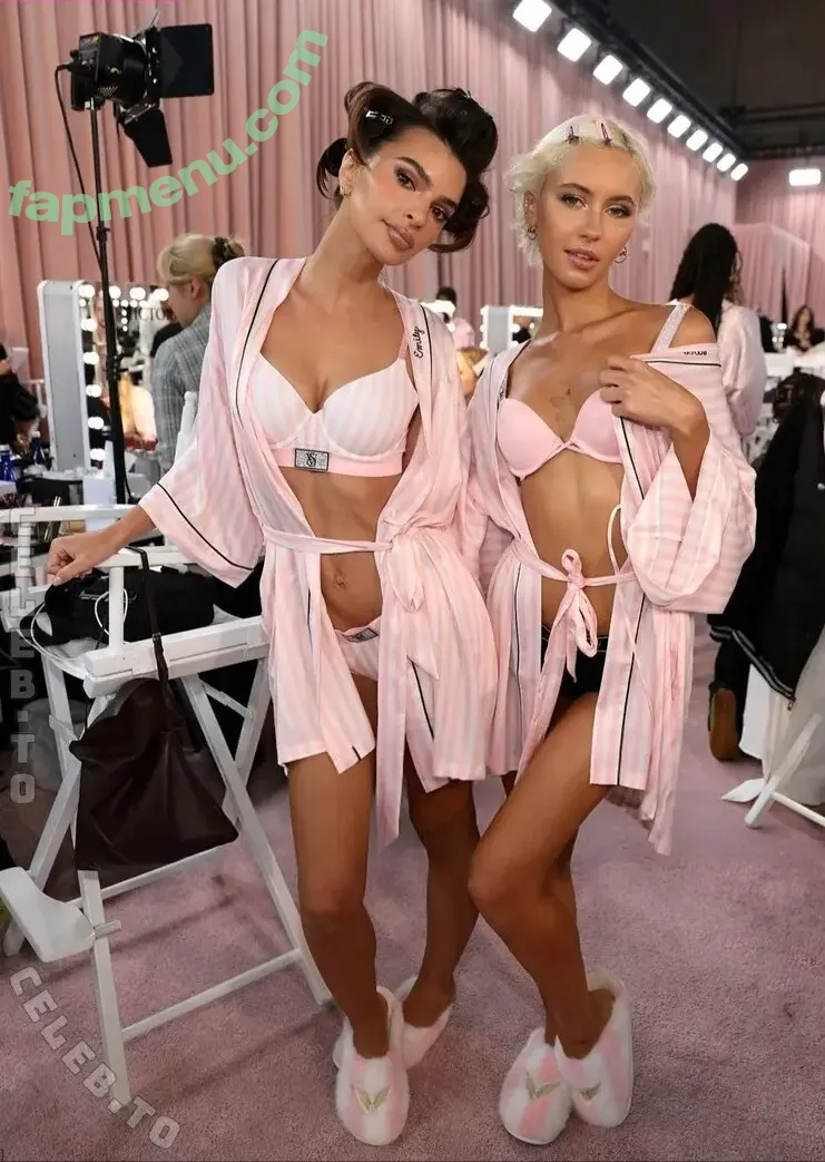 Emily Ratajkowski nude photo #9544 (Officialemilyratajkowski / emrata)