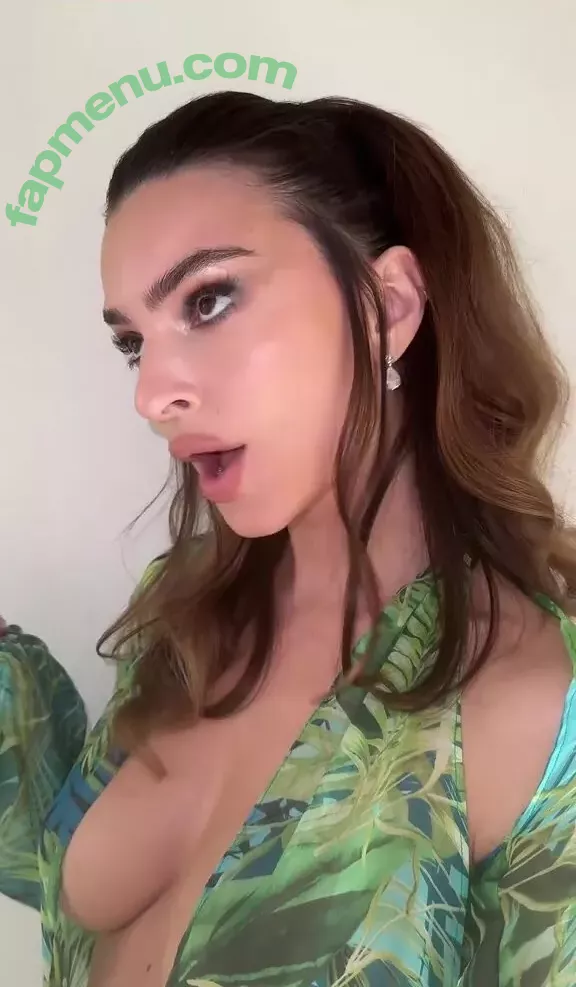 Emily Ratajkowski nude photo #7625 (Officialemilyratajkowski / emrata)