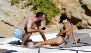 Emily Ratajkowski / emrata nude photo #8425