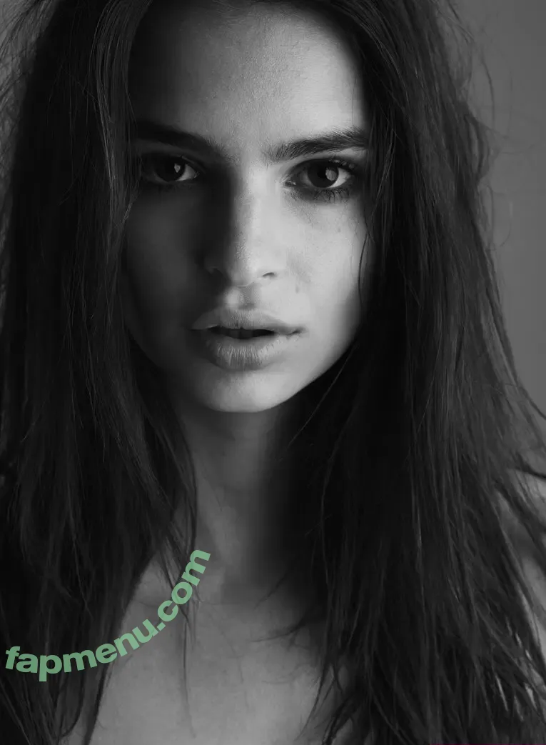 Emily Ratajkowski nude photo #8275 (emrata)
