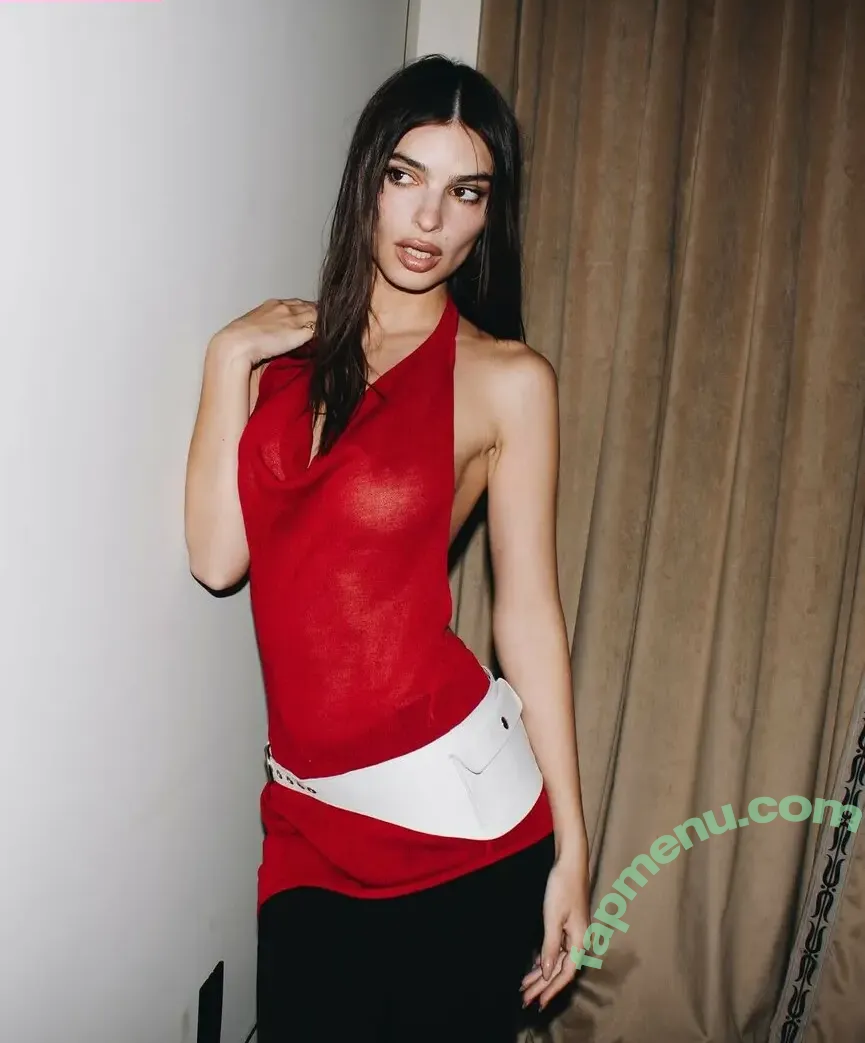 Emily Ratajkowski nude photo #8333 (emrata)