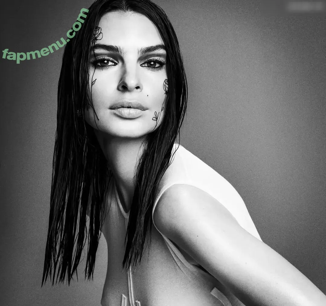 Emily Ratajkowski nude photo #8344 (emrata)