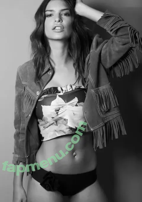 Emily Ratajkowski nude photo #8614 (emrata)