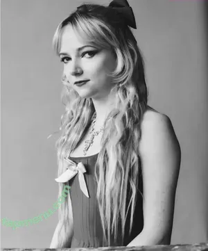 Emily Roberts / The Last Dinner Party / emilyrobertsguitarist nude photo #0006