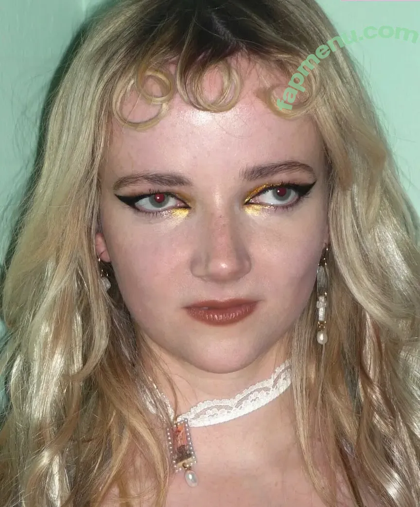 Emily Roberts nude photo #0012 (The Last Dinner Party / emilyrobertsguitarist)