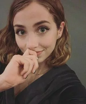 Emily Rudd / emilysteaparty nude photo #0057