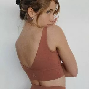 Emily Rudd / emilysteaparty nude photo #0101