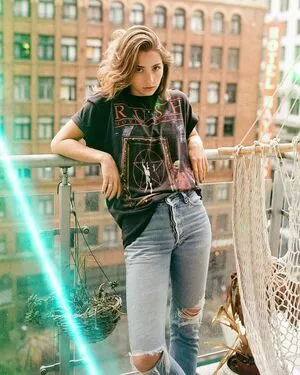 Emily Rudd / emilysteaparty nude photo #0124