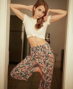 Emily Rudd / emilysteaparty nude photo #0213