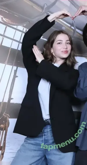 Emily Rudd / emilysteaparty nude photo #0311