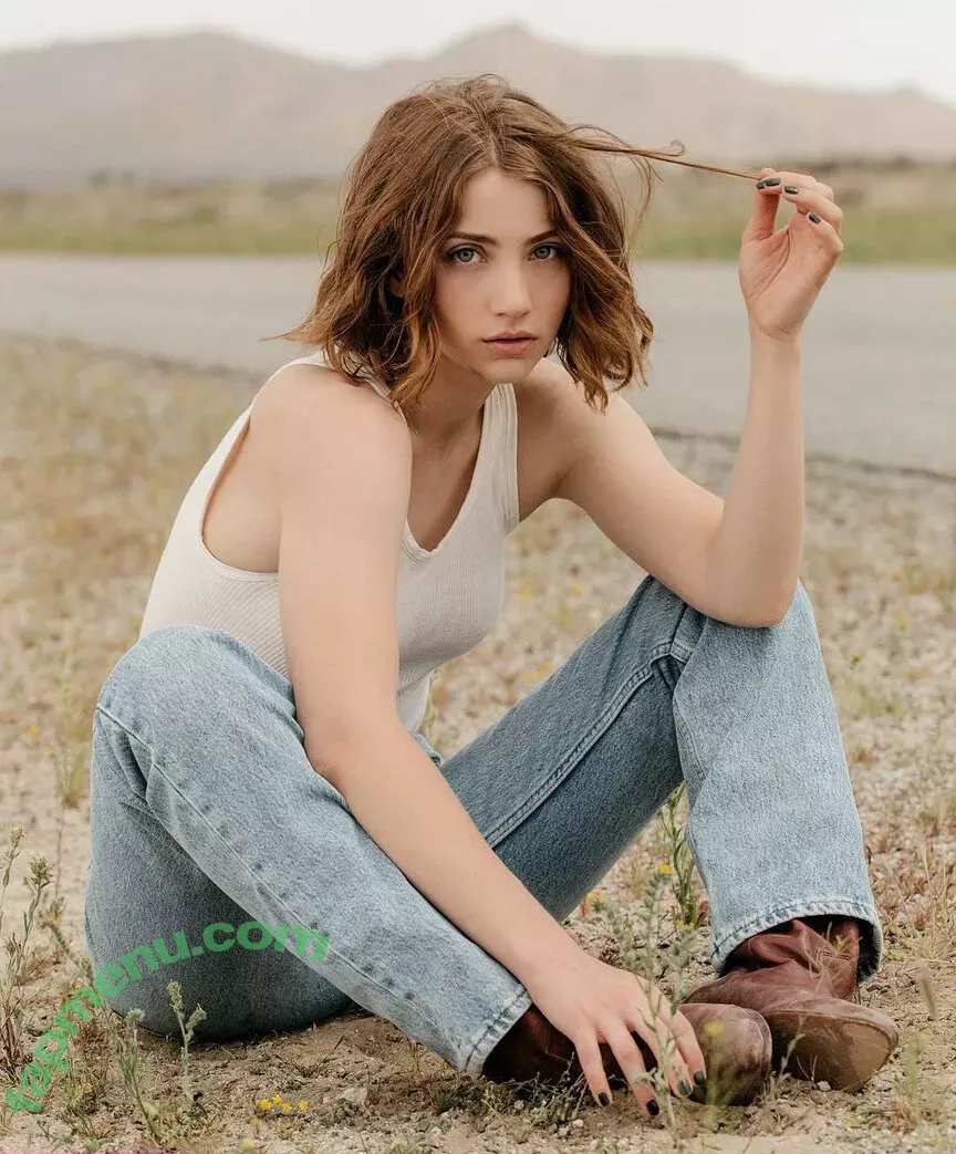 Emily Rudd nude photo #0087 (emilysteaparty)