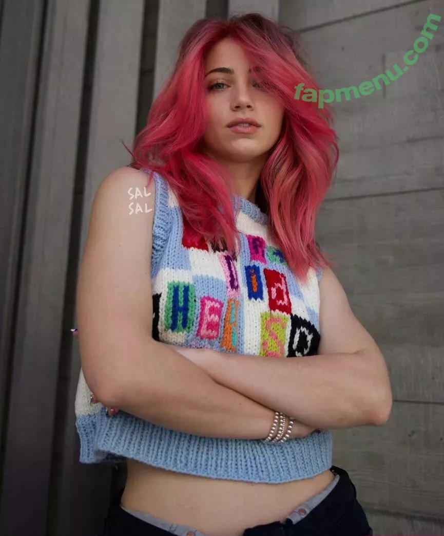 Emily Rudd nude photo #0166 (emilysteaparty)