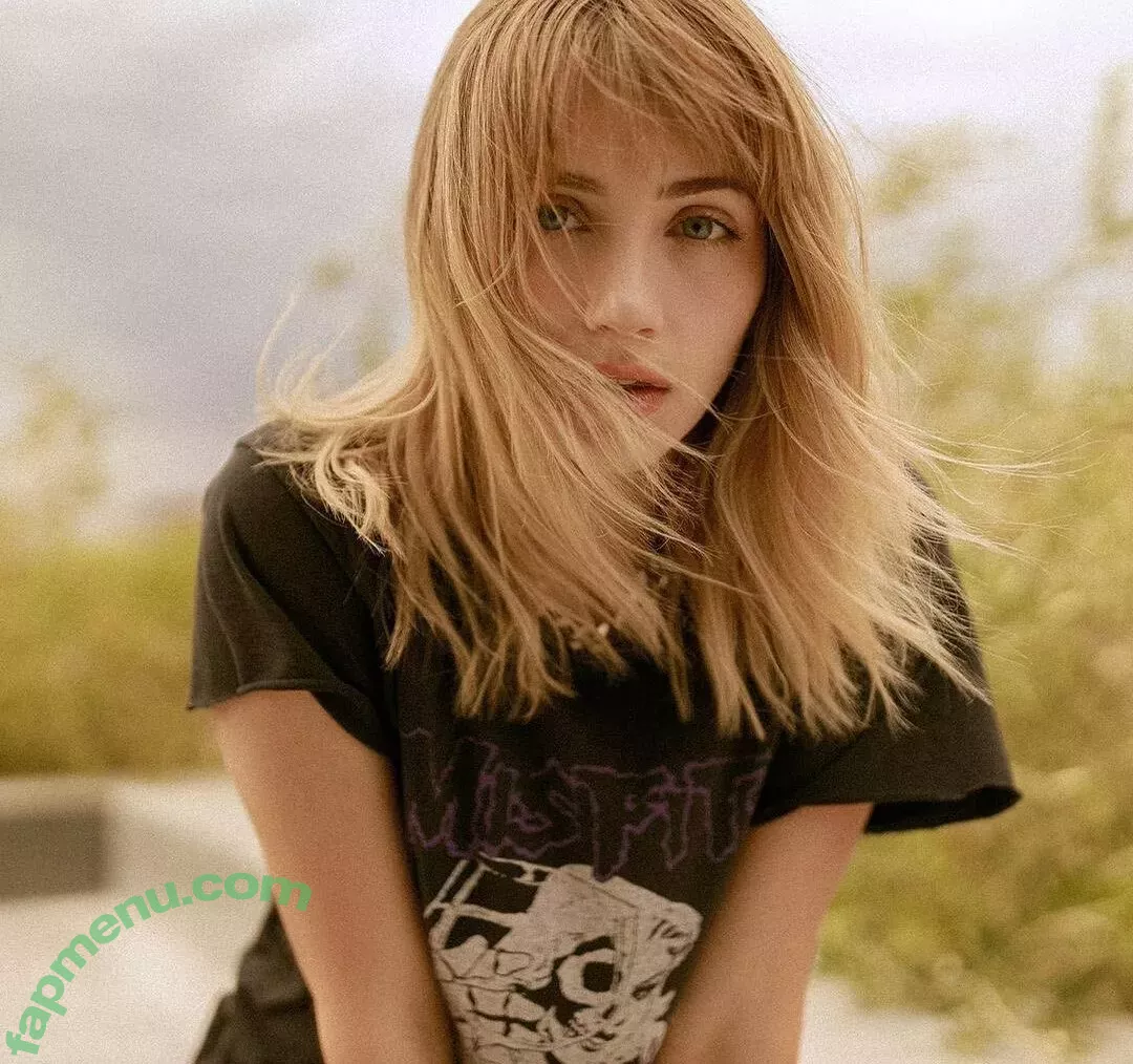 Emily Rudd nude photo #0173 (emilysteaparty)