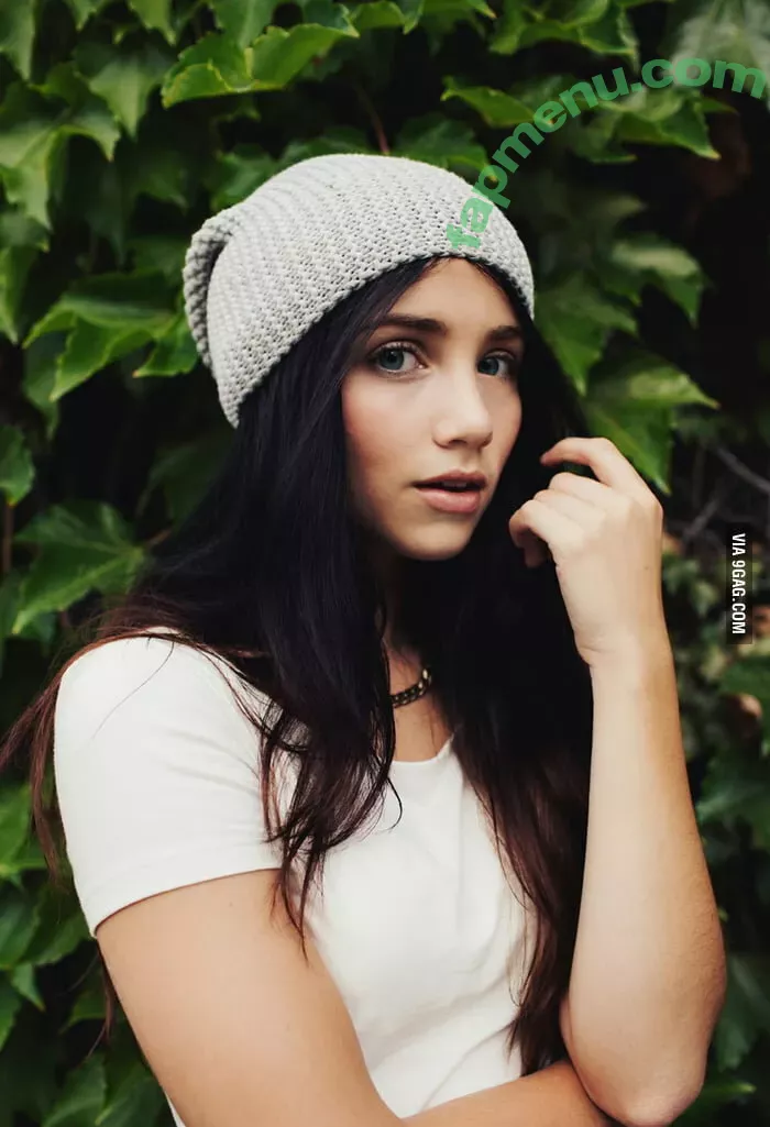 Emily Rudd nude photo #0211 (emilysteaparty)