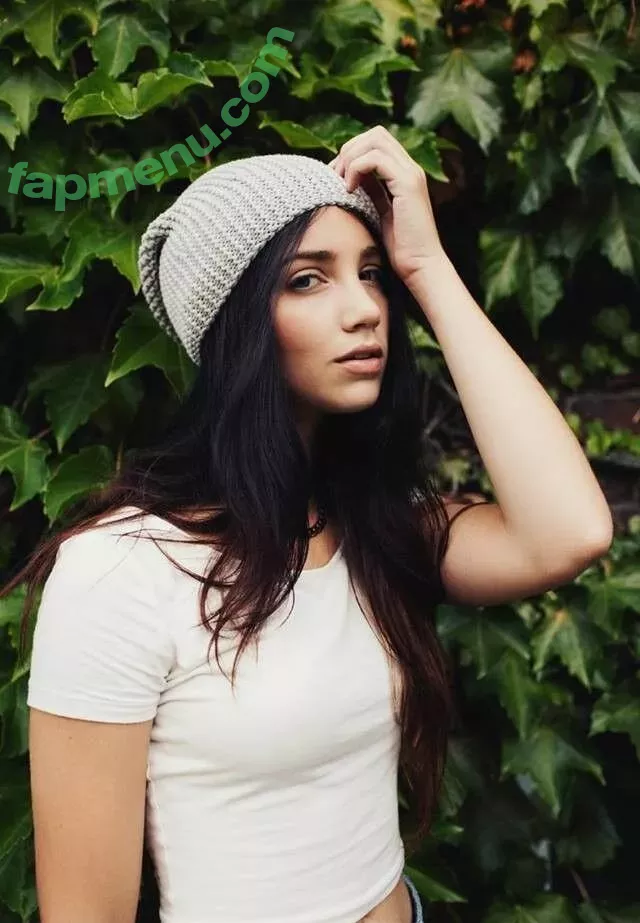 Emily Rudd nude photo #0212 (emilysteaparty)