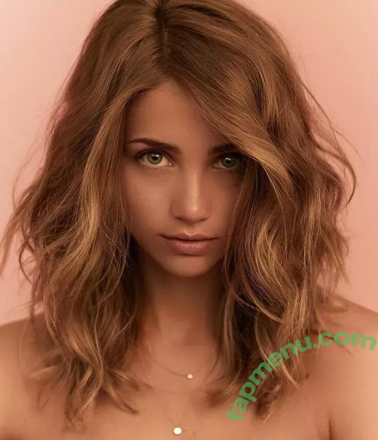 Emily Rudd nude photo #0216 (emilysteaparty)