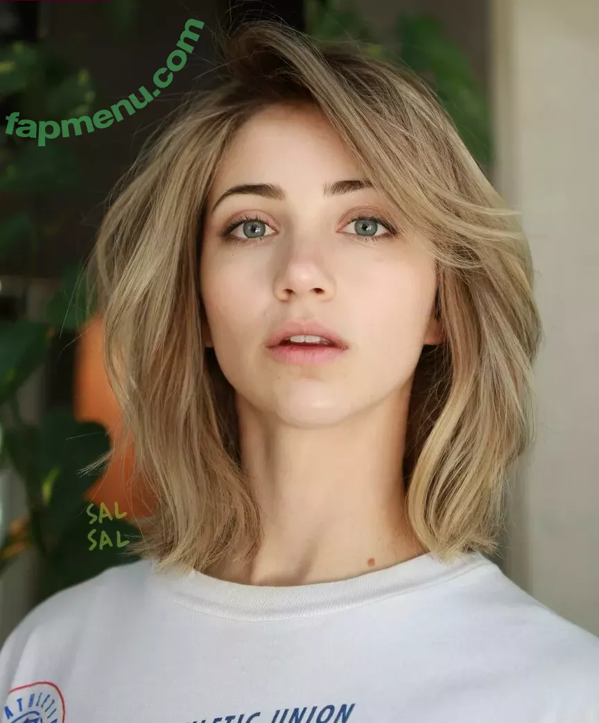 Emily Rudd nude photo #0228 (emilysteaparty)
