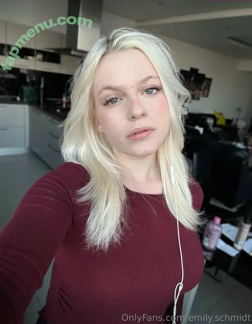 emily.schwarz nude photo #0031 (emily.schwarz)