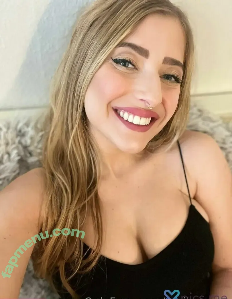 emily-smith nude photo #0072 (Emily Smith / emilysmithtv)