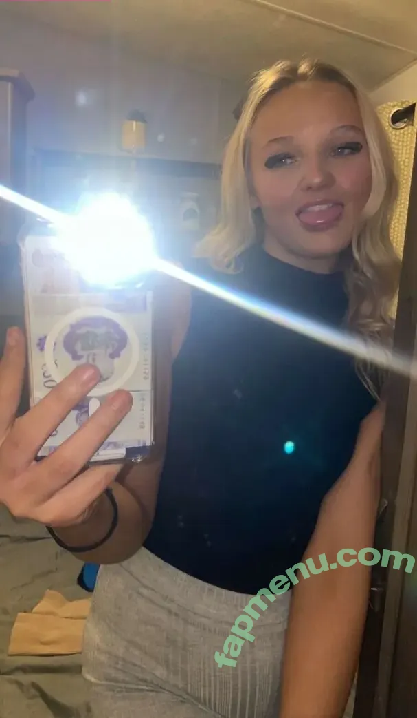 Emily Snowden nude photo #0003 (emily.snowdon.artist)