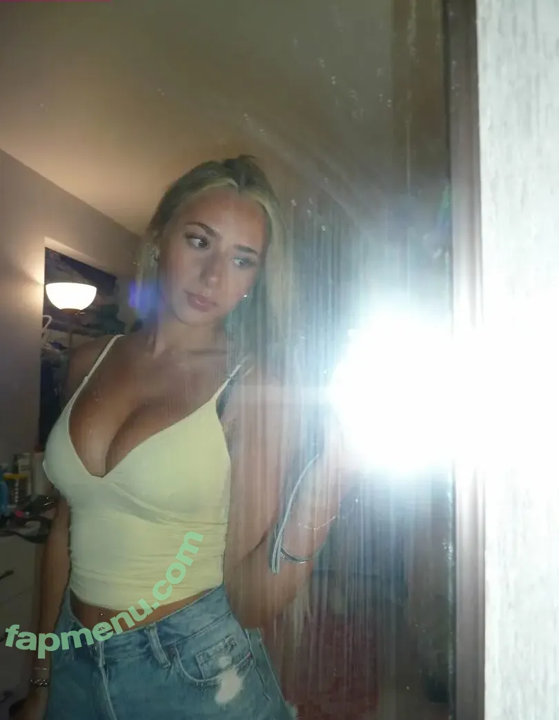 Emily Sokiryanskaya nude photo #0004 (busybeaver420 / emilybowes6 / emilysokiryanskaya)