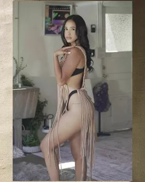 Emily Tosta / (Mayans M.C and PartyFive / Dominican Actress / emilytosta nude photo #0125