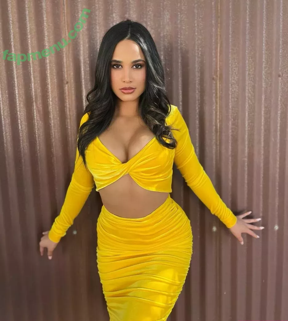 Emily Tosta nude photo #0017 ((Mayans M.C and PartyFive / Dominican Actress / emilytosta)