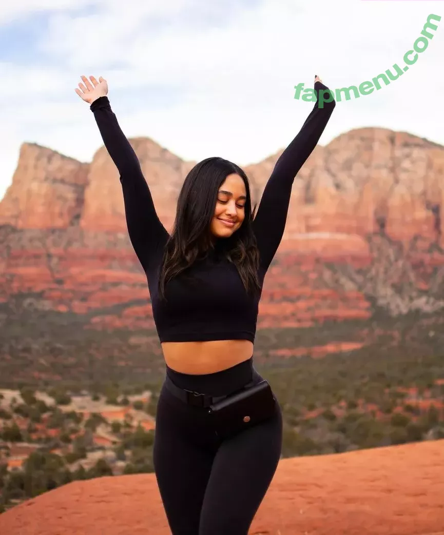 Emily Tosta nude photo #0022 ((Mayans M.C and PartyFive / Dominican Actress / emilytosta)