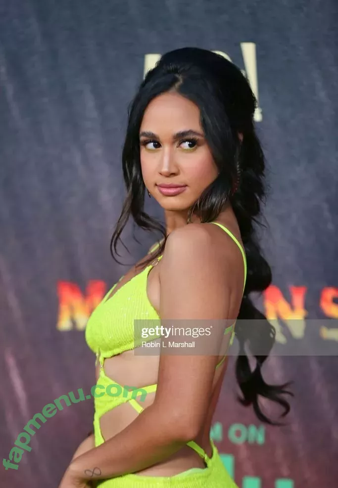 Emily Tosta nude photo #0104 ((Mayans M.C and PartyFive / Dominican Actress / emilytosta)