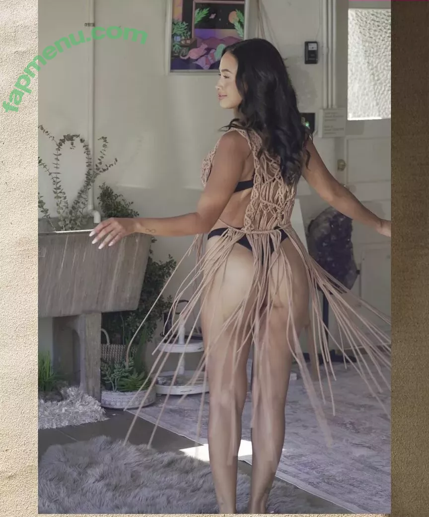 Emily Tosta nude photo #0121 ((Mayans M.C and PartyFive / Dominican Actress / emilytosta)