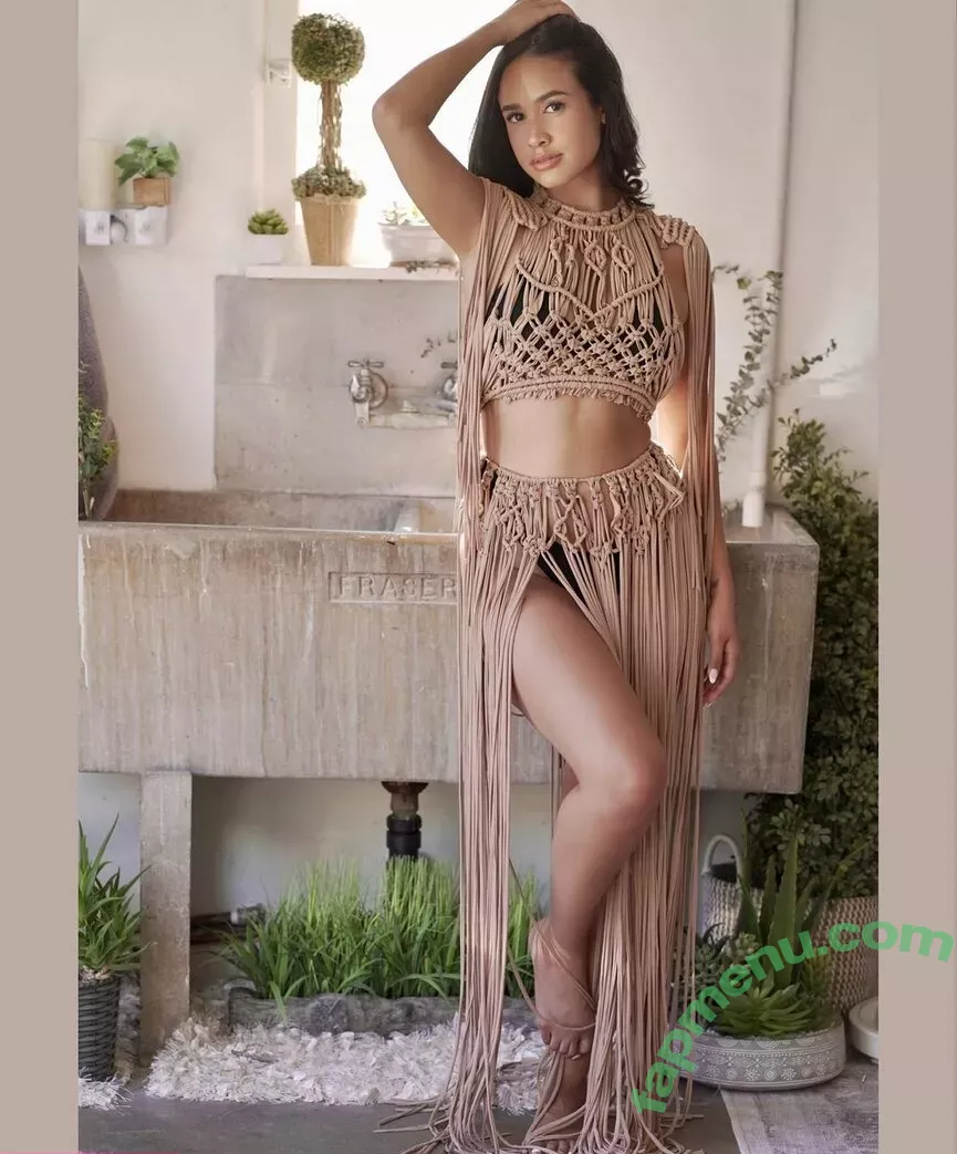 Emily Tosta nude photo #0129 ((Mayans M.C and PartyFive / Dominican Actress / emilytosta)