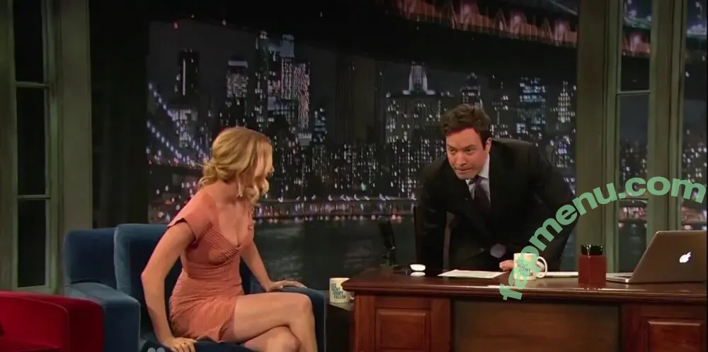 Emily VanCamp nude photo #0137 (emilyvancamp)